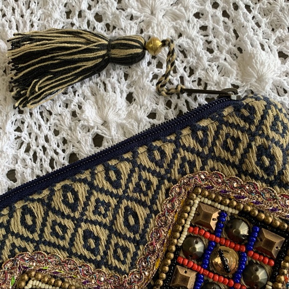 LOVE STITCH BOHEMIAN WOMEN CLUTCH MAKE UP BAG - Picture 2 of 16